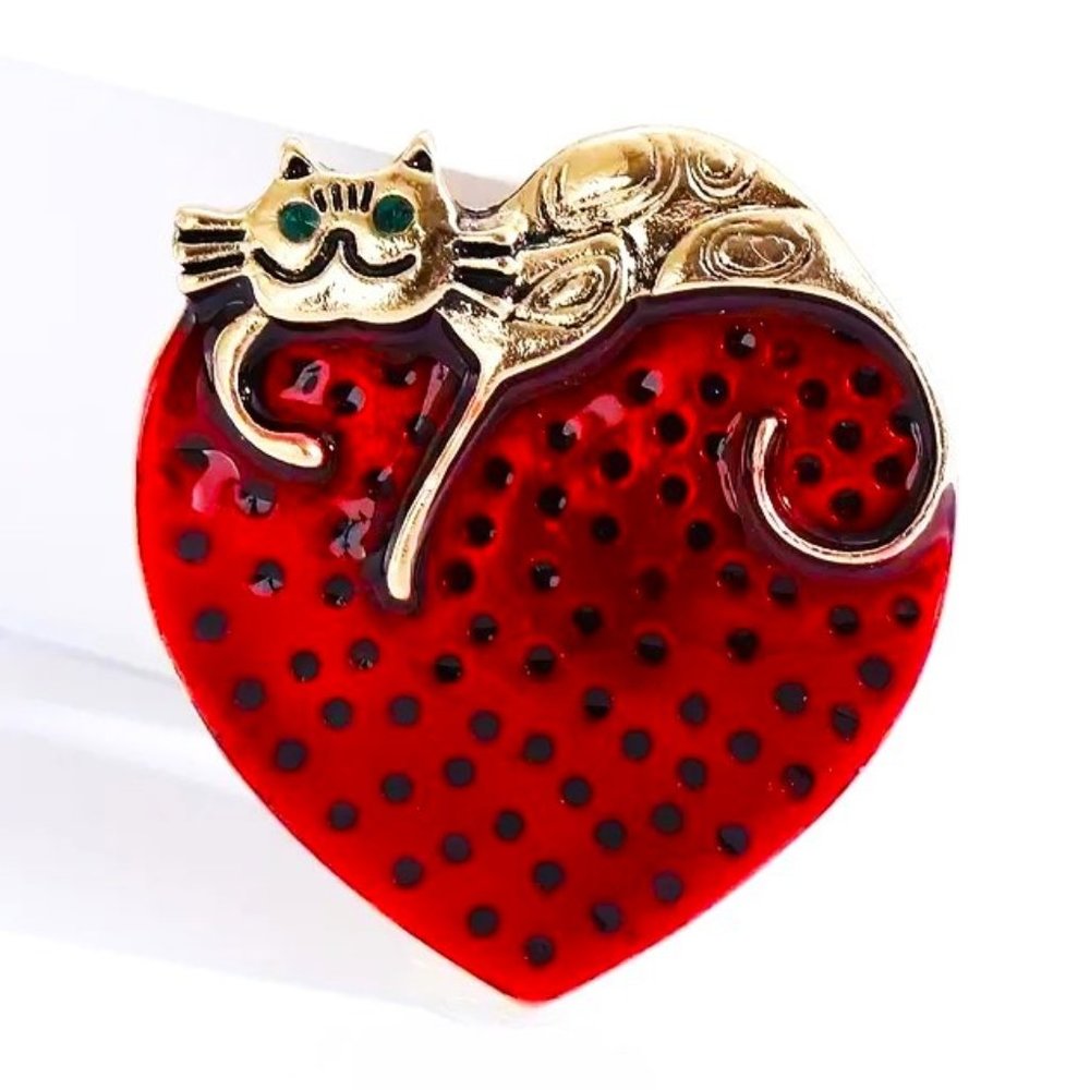 Cat Brooch Strawberry Enamel Fashion Pretty Love Kitty Stylish Fun Unique Glam